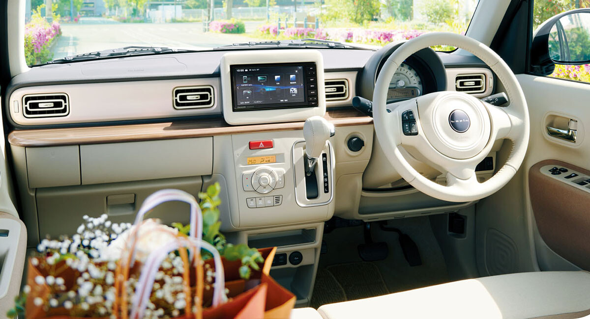 “マリエ”に“麻美スペシャル”も…女性向けの車が減ったわけは「時代」。今後は“ユニセックスな車両”が増える？