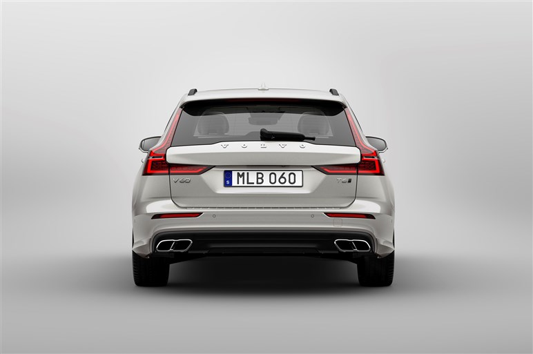 ボルボ新型v60 最新のデザイン言語採用で強力なライバルに臨む Carview 自動車情報サイト 新車 中古車 Carview