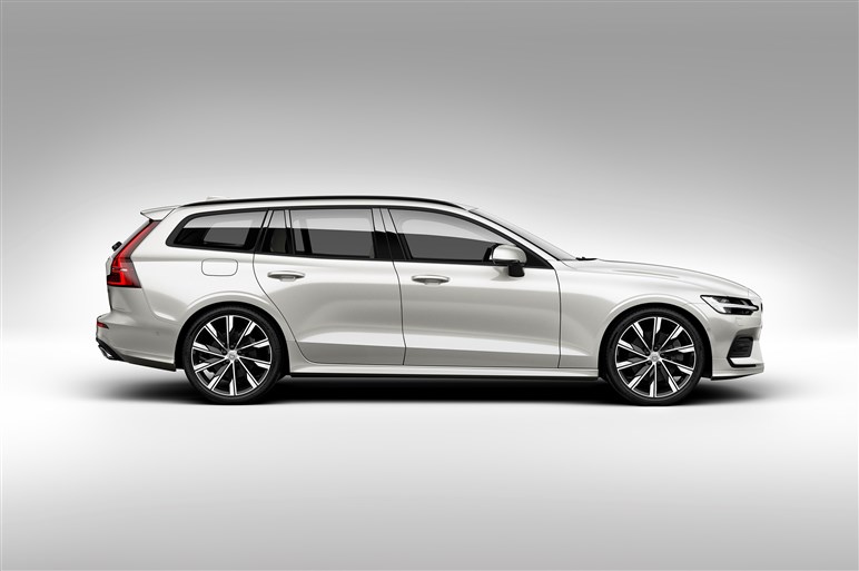 ボルボ新型v60 最新のデザイン言語採用で強力なライバルに臨む Carview 自動車情報サイト 新車 中古車 Carview