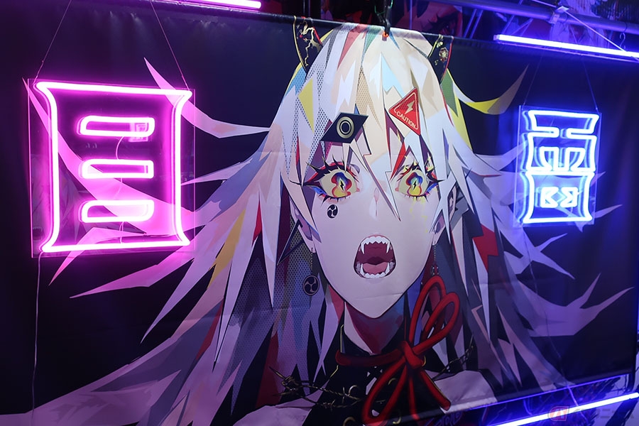 人気イラストレーターlamの個展 目と雷 に謎のバイク出現 酸性雨の中を走るブレードランナーの世界から バイクのニュース 自動車情報サイト 新車 中古車 Carview