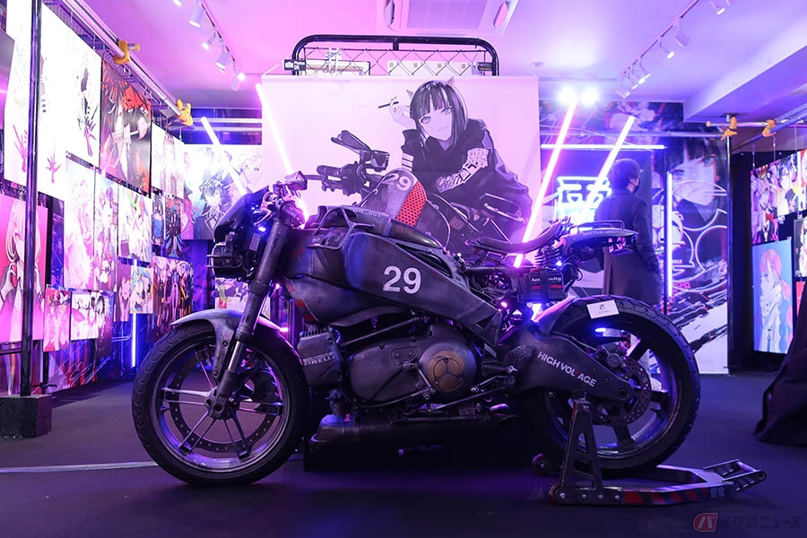 人気イラストレーターlamの個展 目と雷 に謎のバイク出現 酸性雨の中を走るブレードランナーの世界から バイクのニュース 自動車情報サイト 新車 中古車 Carview