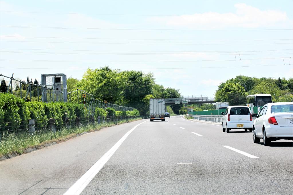 秋のドライブシーズン真っ盛り 特別大公開 東北道はこの自動速度取締機 オービスに要注意 Motorfan 自動車情報サイト 新車 中古車 Carview