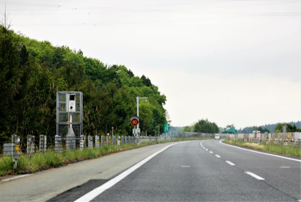 秋のドライブシーズン真っ盛り 特別大公開 東北道はこの自動速度取締機 オービスに要注意 Motorfan 自動車情報サイト 新車 中古車 Carview