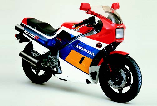 RG500Γ、NS400Rなどのフルカウルスポーツバイクが続々登場！【日本バイク100年史 Vol.035】（1985年）＜Webアルバム＞