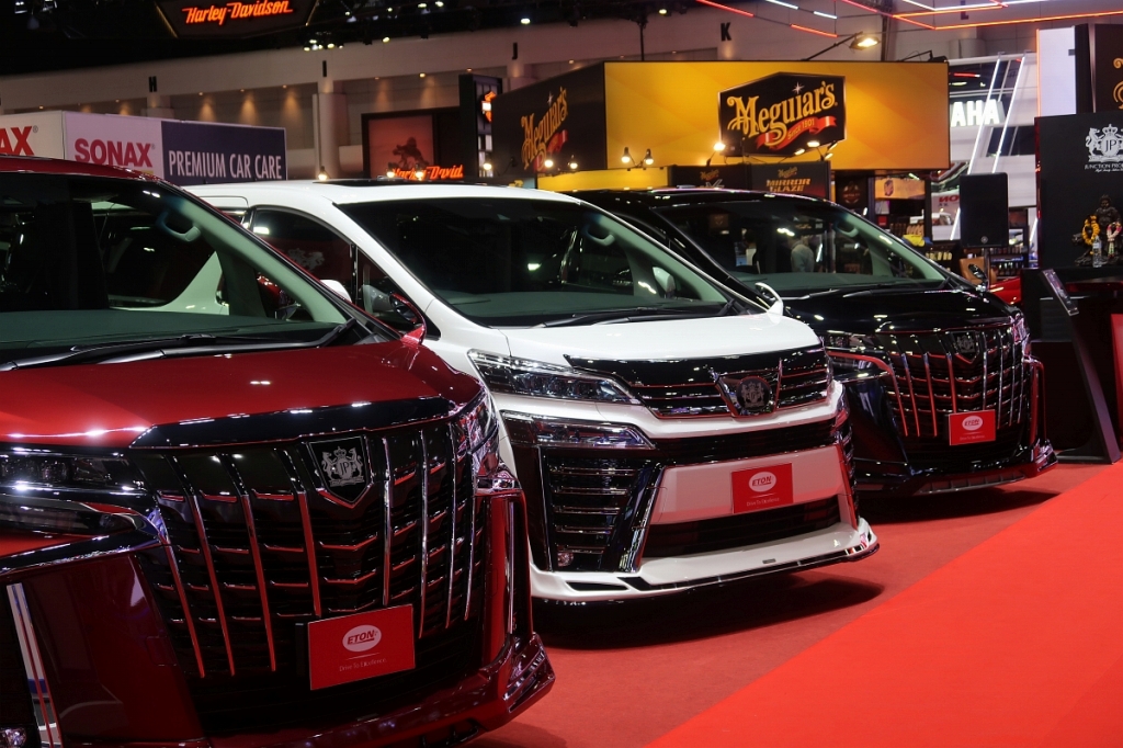 日本製高級ミニバンを所有するのが成功の証 東南アジアのセレブに大人気の理由 Auto Messe Web 自動車情報サイト 新車 中古車 Carview