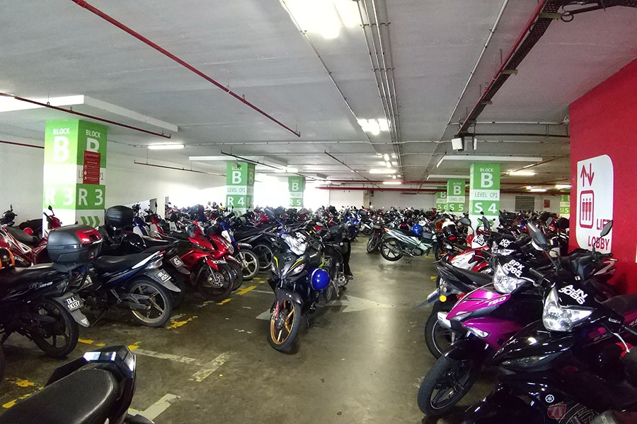 道路を行き交うバイクはほとんどが アンダーボーン 日本とは異なるマレーシアのバイク事情 バイクのニュース 自動車情報サイト 新車 中古車 Carview