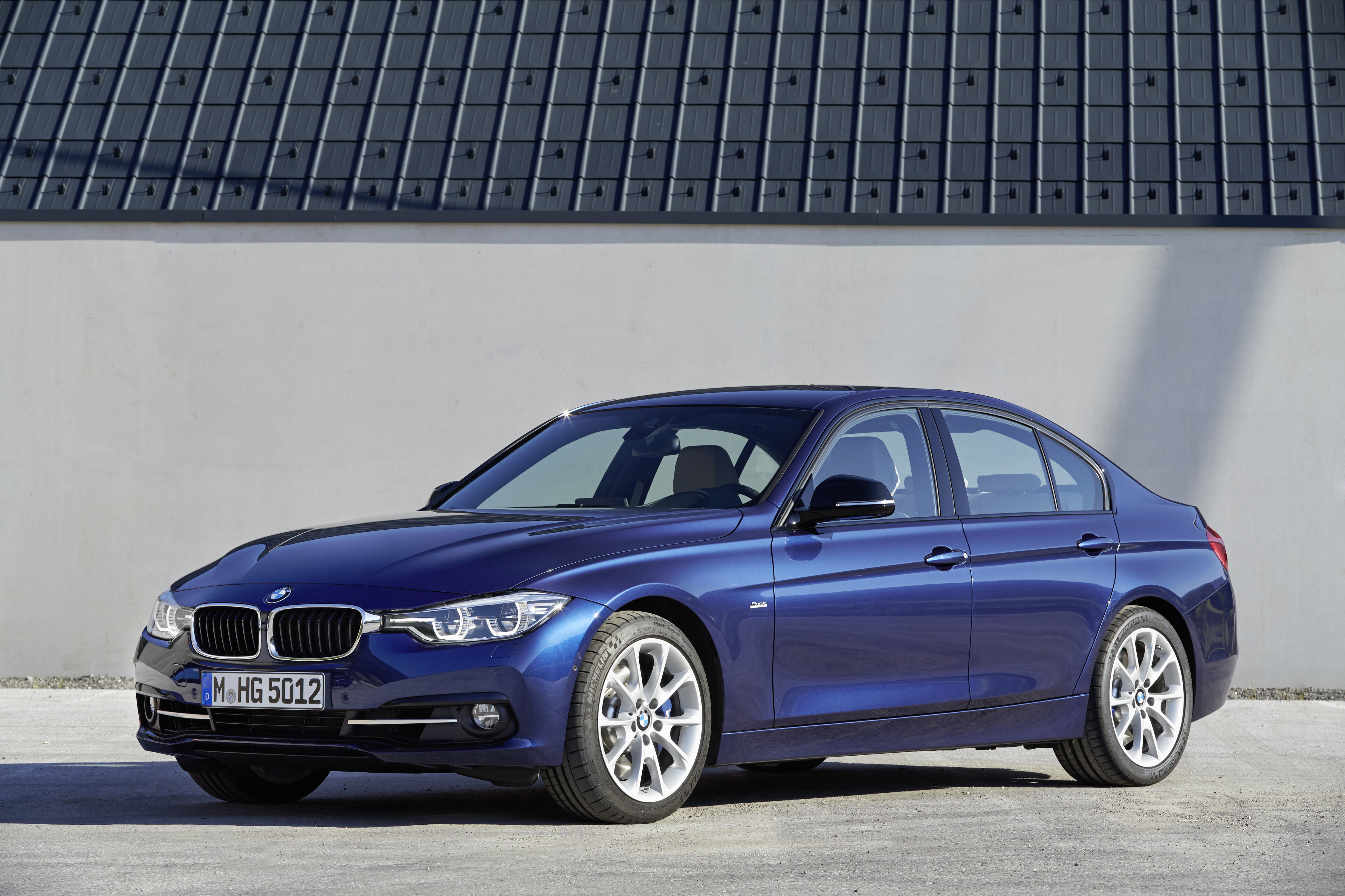 Bmw 3dセダン ツーリングに新世代ディーゼル エンジンを搭載して発売 Auto Prove 自動車情報サイト 新車 中古車 Carview