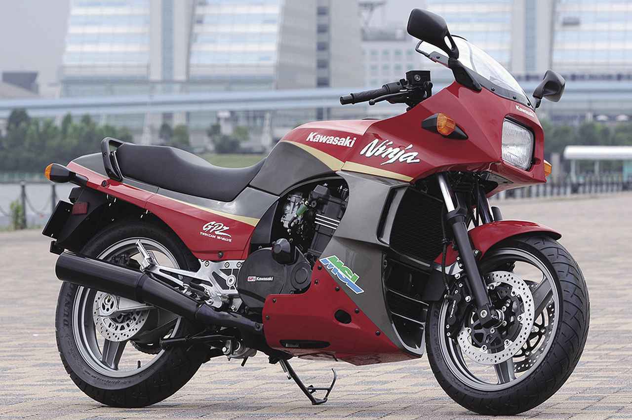 スターダストブラザーズのカワサキ Gpz900r あいつとララバイ のオートバイを解説 第12回 Webオートバイ 自動車情報サイト 新車 中古車 Carview