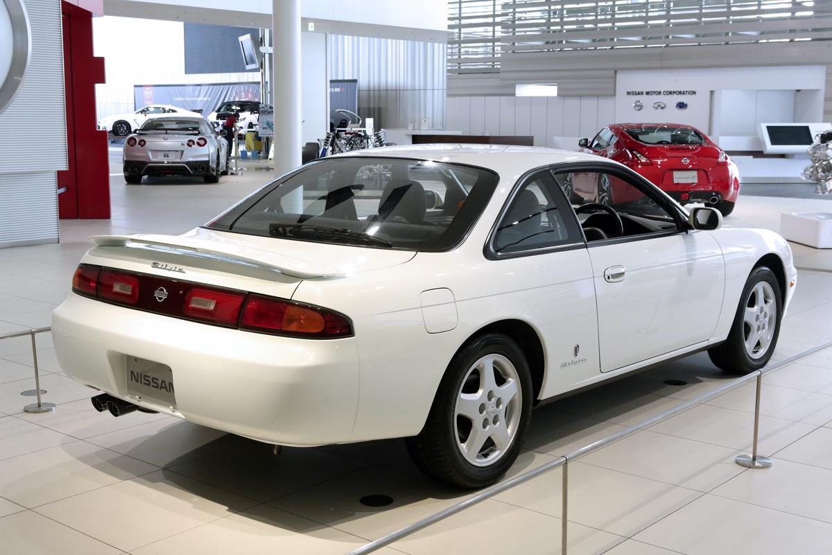 最近欲しいクルマがない と嘆く人に人生一度は乗ってほしい刺激的な90年代国産車５選 Web Cartop 自動車情報サイト 新車 中古車 Carview