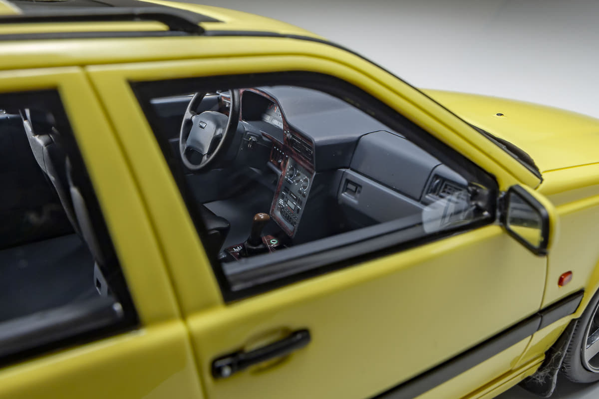 ボルボ850 マツダベリーサ リアルなミニカーになって登場 Auto Messe Web 自動車情報サイト 新車 中古車 Carview