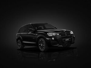 BMW X3限定車　 Celebration Edition “BLACKOUT”