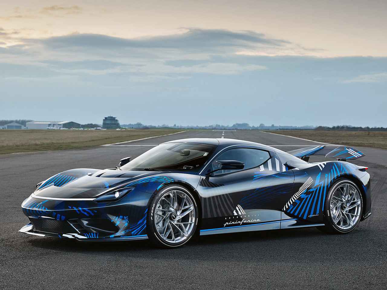 スーパーカー年代記 119 ピニンファリーナ バッティスタは 創業者の名が与えられたハイパーev Webモーターマガジン 自動車情報サイト 新車 中古車 Carview