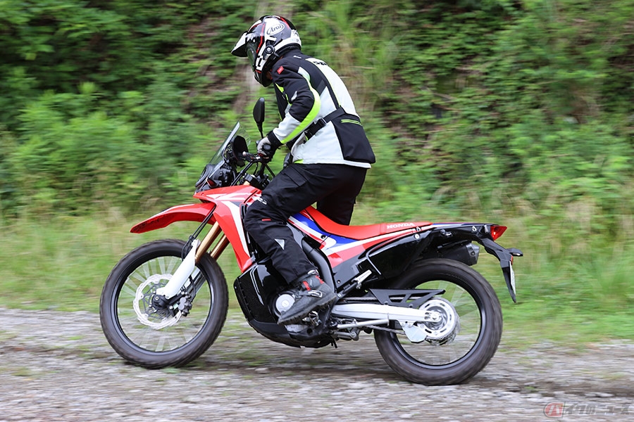 ダカールラリーに求められる速くてタフなマシンがモチーフ ホンダ Crf250ラリー ローダウン仕様はどうだ バイクのニュース の写真 4ページ目 自動車情報サイト 新車 中古車 Carview