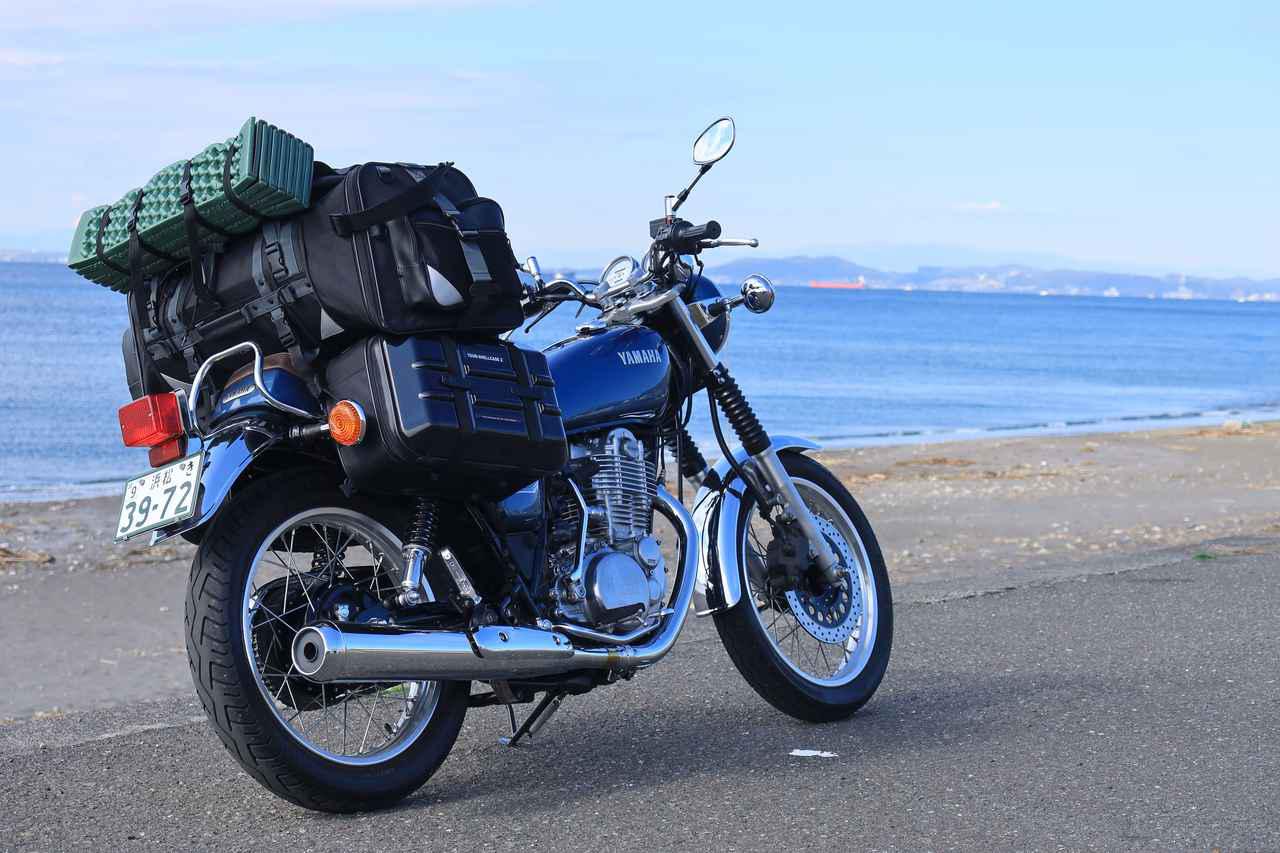 ヤマハ Sr400 キャンプツーリング インプレ 積載方法 走り方 実燃費と Sr400だけが持つ魅力を元オーナーが解説 Webオートバイ 自動車情報サイト 新車 中古車 Carview