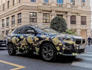 BMW、X2のカムフラ姿を公開 