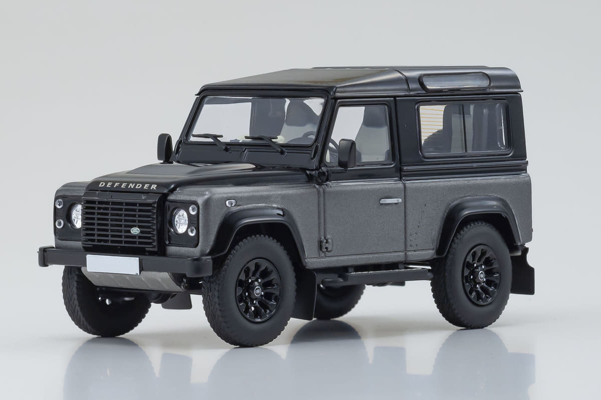 無骨なデザインが格好いい 1 43 ランドローバー ディフェンダー セレブレーションシリーズ 3台セット が発売 Auto Messe Web 自動車情報サイト 新車 中古車 Carview