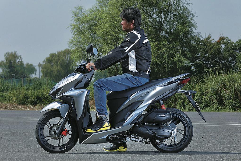 ホンダclick 150i試乗 ２種スク相当の軽量ボディにpcx150のエンジンを積載 だからメチャ速い Motorfan 自動車情報サイト 新車 中古車 Carview