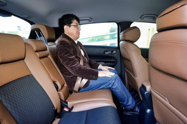 真に 家族思いの小型車 はどれだ 後席の広いコンパクトカーランキング ベストカーweb の写真 自動車情報サイト 新車 中古車 Carview