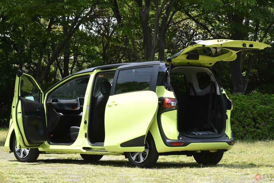 車のバックドア開いたままの走行は違法 荷物の積みすぎはng行為なのか くるまのニュース 自動車情報サイト 新車 中古車 Carview