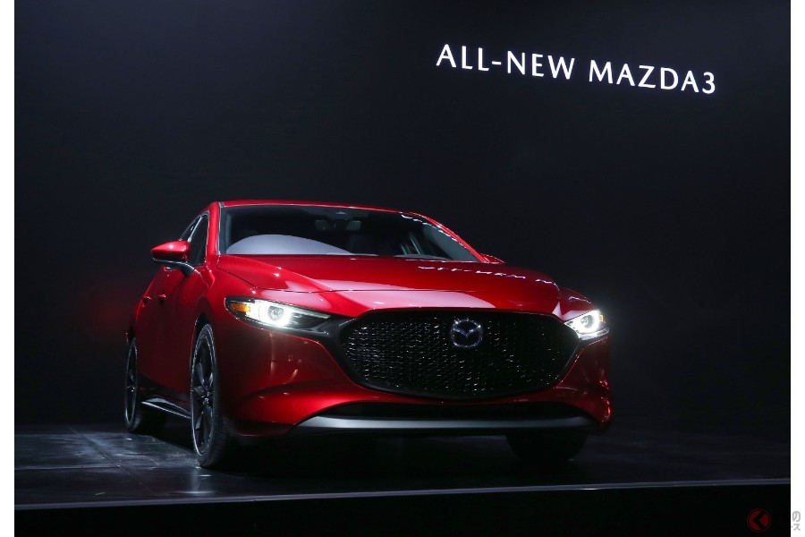 マツダ 新型 アクセラ 世界初公開 次世代エンジン スカイアクティブx 搭載や新 魂動デザイン を採用 くるまのニュース 自動車情報サイト 新車 中古車 Carview