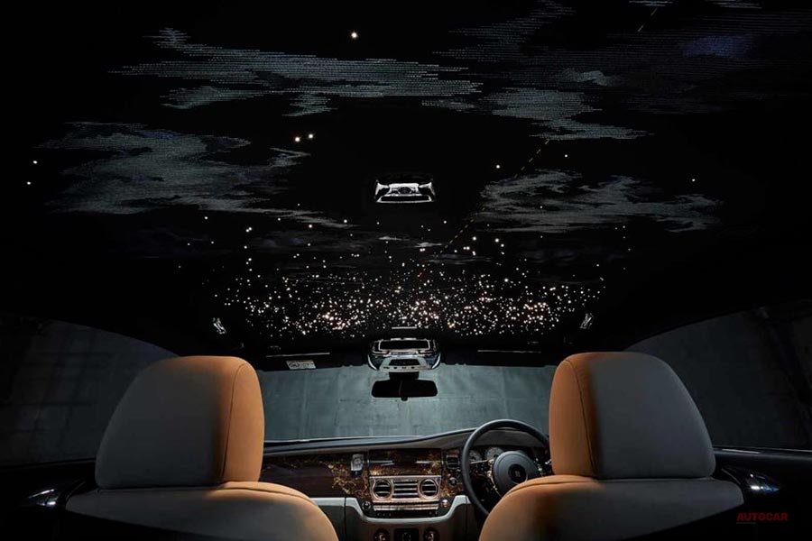 ロールス・ロイス、価格公表せぬ限定車 天井に夜空 無着陸大西洋横断飛行を讃える（AUTOCAR JAPAN