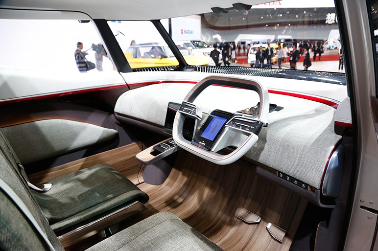 かなりフライング気味 東京ms事前特集 第2弾 印象的なコンセプトカーを振り返る 15年編 Carview の写真 18ページ目 自動車情報サイト 新車 中古車 Carview
