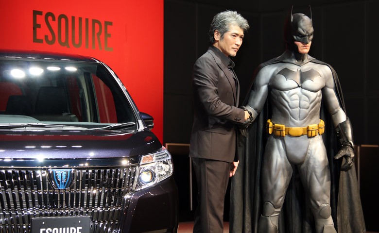 新型エスクァイアのイメージキャラクターはバットマンと吉川晃司 Carview 自動車情報サイト 新車 中古車 Carview