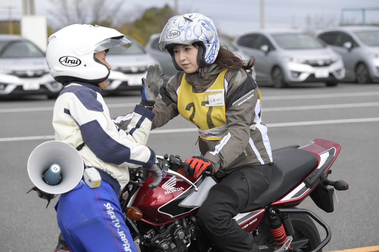 人生初のライディングスクール 鈴鹿の Stec で特訓してきました 大関さおり Webオートバイ 自動車情報サイト 新車 中古車 Carview