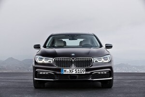 独BMW、新型7シリーズを発表 カーボン製ボディ構造採用で大幅な軽量化