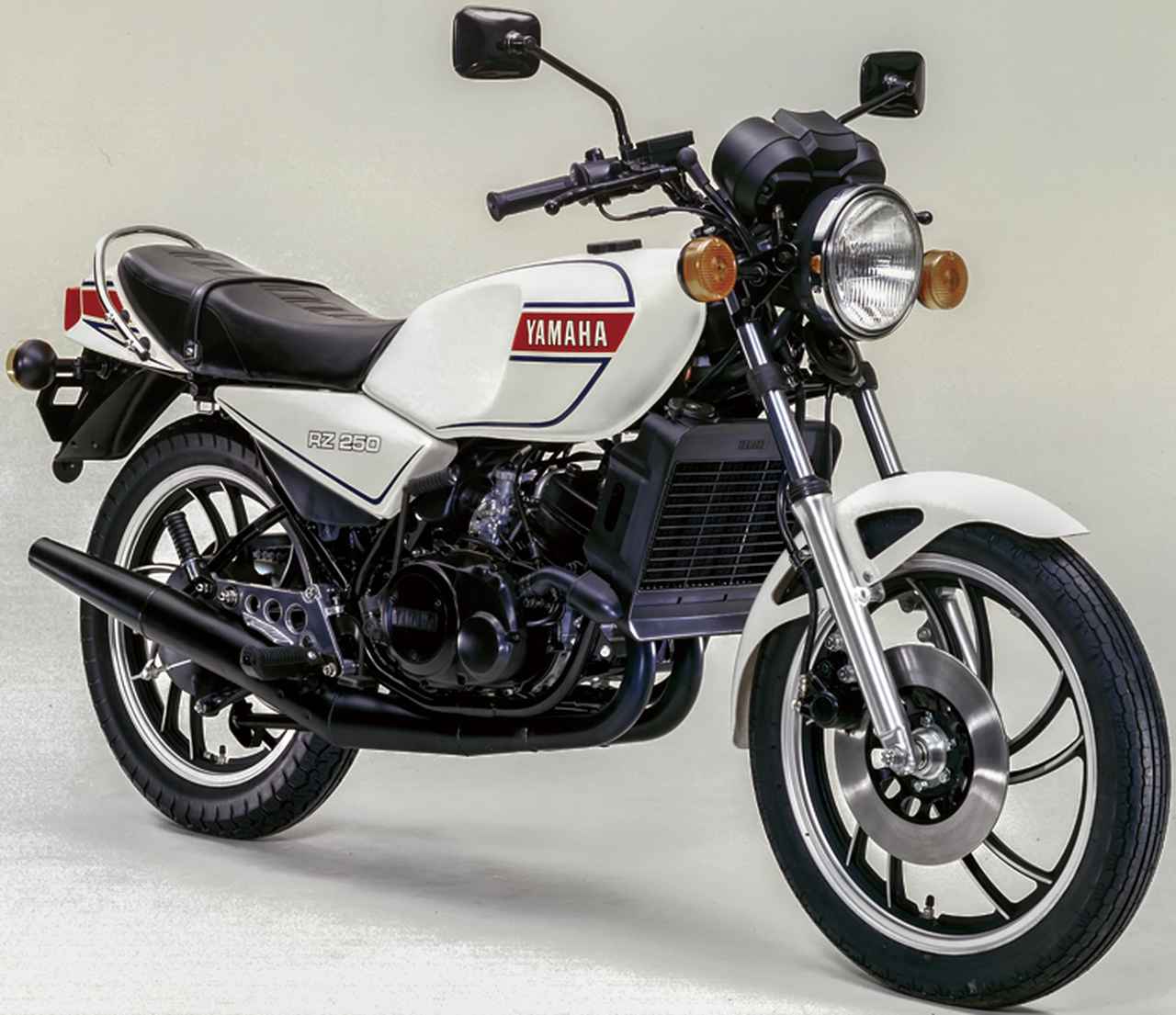 ヤマハ Rz の歴史を一気に振り返る Rzヒストリー 1980 1992 Heritage Legends Webオートバイ 自動車情報サイト 新車 中古車 Carview
