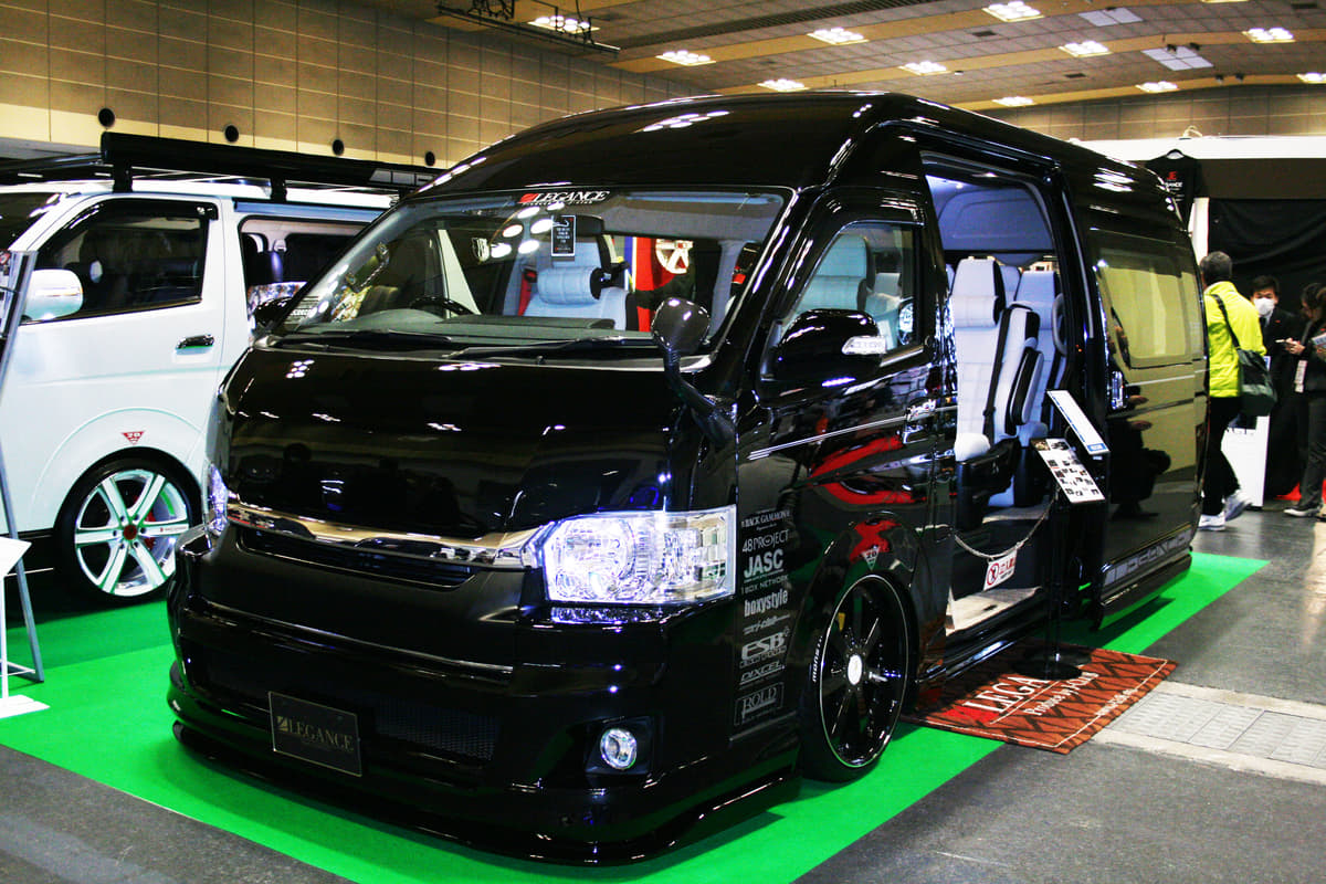 自分好みに作り上げる ハイエース の最新インテリアカスタマイズ３選 大阪オートメッセ Auto Messe Web 自動車情報サイト 新車 中古車 Carview