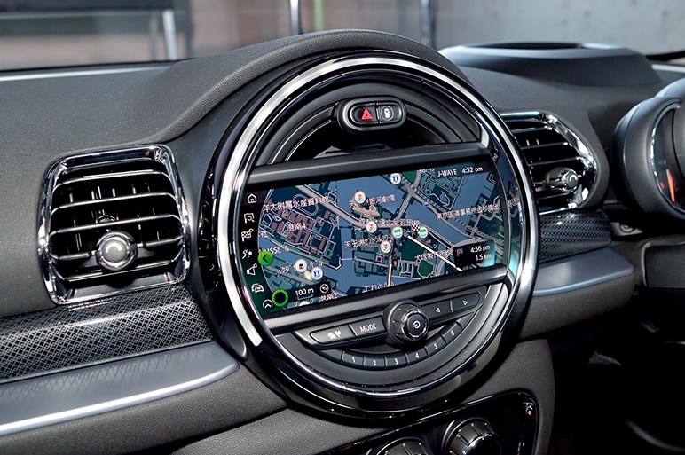 ミニ クラブマン改良でガソリン7速dct化とライトまわり変更 Jcwは75psアップ Carview 自動車情報サイト 新車 中古車 Carview