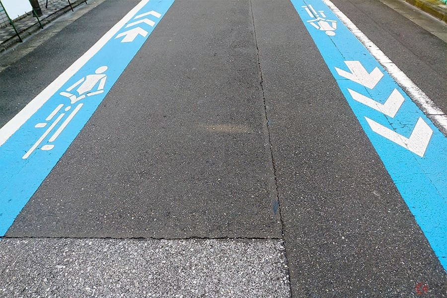 道路 自転車 マーク