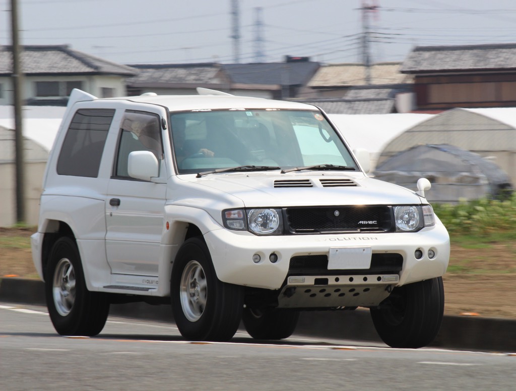 Naで280馬力を発揮する3 5lのv6 Mivecエンジン搭載 エボリーションの名に偽りなし パジェロ エボリューション Maniaxcars Web Option の写真 自動車情報サイト 新車 中古車 Carview