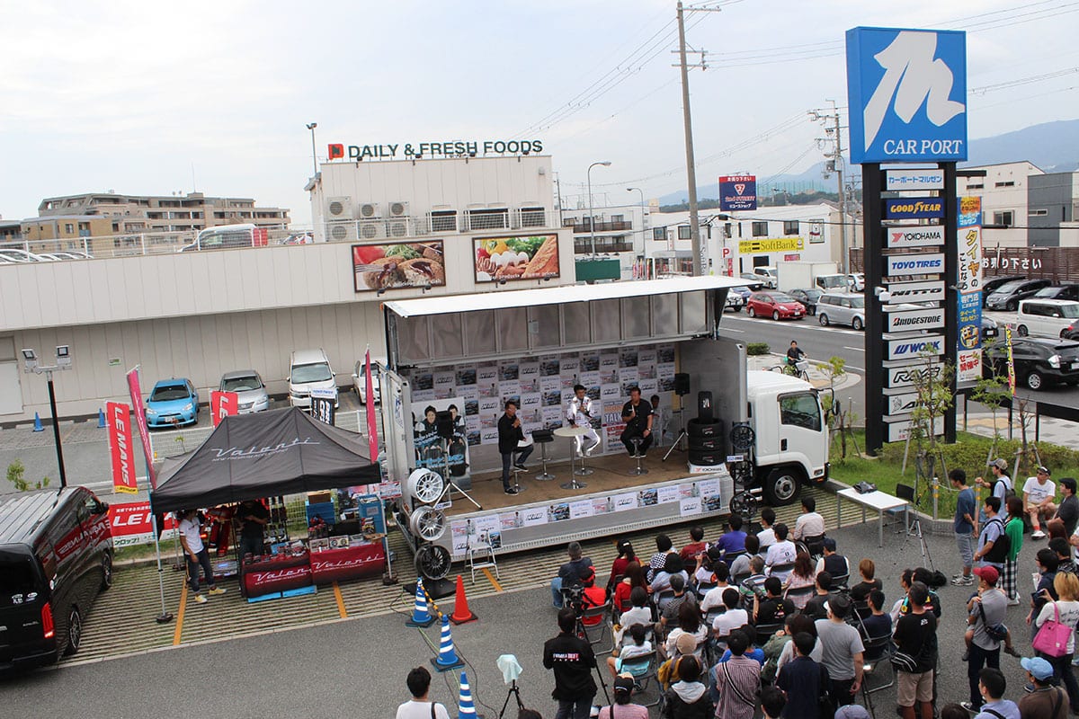 3月3日 日 カーポートマルゼン東大阪店に谷口信輝選手がやってくる 観覧無料のトークショーを開催 スタイルワゴン ドレスアップナビ 自動車情報サイト 新車 中古車 Carview