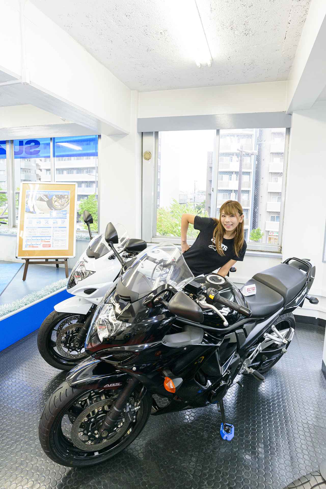葉月美優 In スズキワールド新宿 オートバイ女子部のフォトアルバム Webオートバイ の写真 8ページ目 自動車情報サイト 新車 中古車 Carview