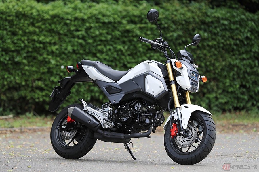 原付二種ネイキッドスポーツ カワサキ Z125 Pro とホンダ グロム を女性ライダーが比べてみました バイクのニュース 自動車情報サイト 新車 中古車 Carview