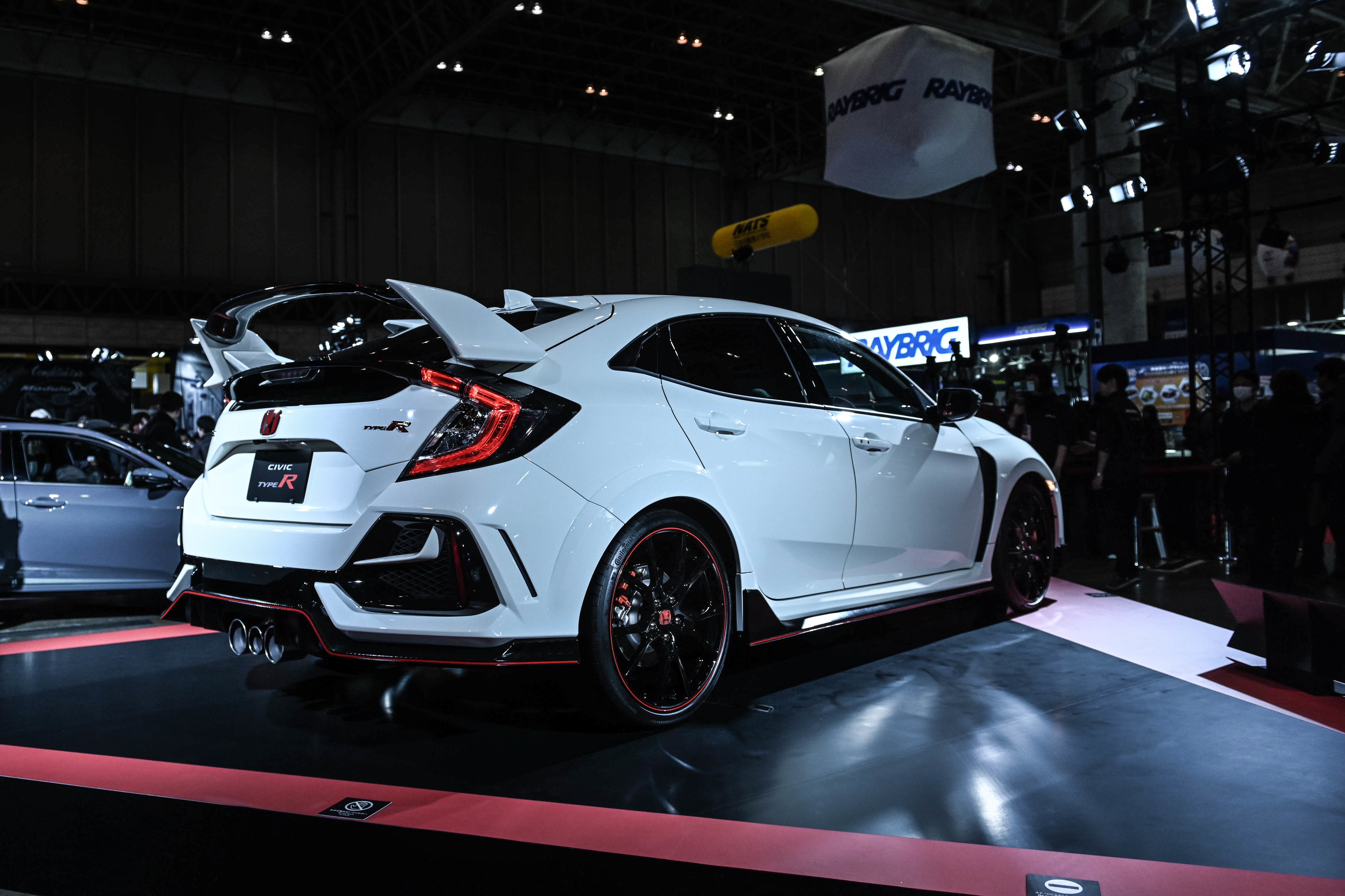 新型シビック タイプrがサプライズで登場 東京オートサロンリポート 第8弾 ホンダ シビック編 Gq Japan 自動車情報サイト 新車 中古車 Carview