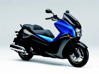 スズキ グラディウス400 やチョッパー風クルーザーのホンダ Vt1300 シリーズが登場 日本バイク100年史 Vol 106 09年 Webアルバム Webオートバイ の写真 6ページ目 自動車情報サイト 新車 中古車 Carview