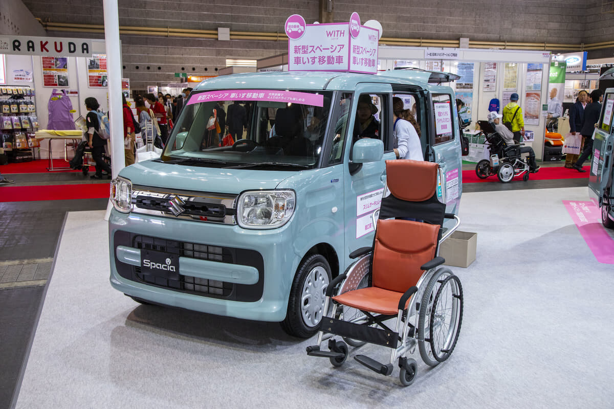 福祉車両ってどんなクルマ？ タイプ別の種類や目的、非課税にならないケースも