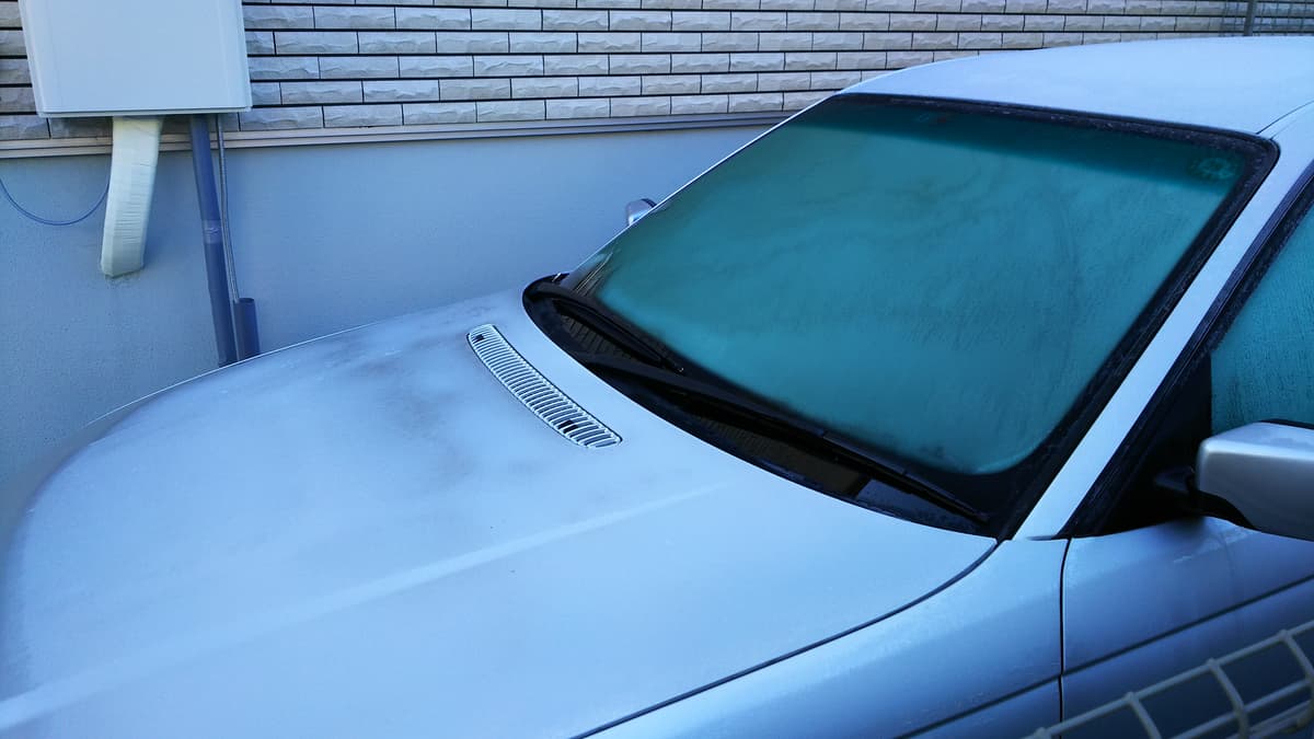 クルマのウインドウに付いた 霜 を手早く除去 冬の儀式を手軽にするアイテム３つ Auto Messe Web 自動車情報サイト 新車 中古車 Carview