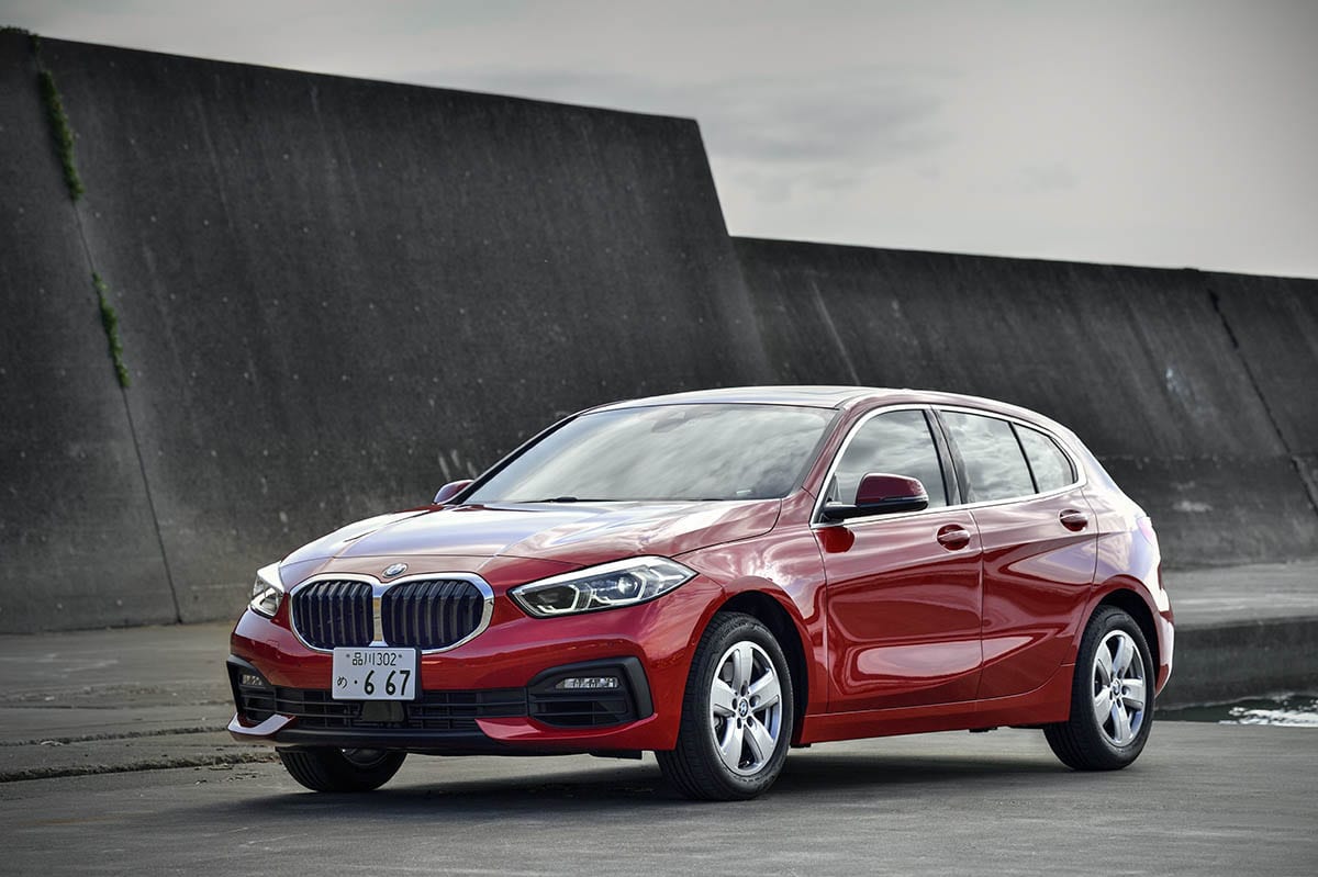 日本のコンパクトとどっちがいい Bmw 118i Play スタワゴ的 カスタム目線で輸入車を知る トナリのクルマcheck スタイルワゴン ドレスアップナビ 自動車情報サイト 新車 中古車 Carview