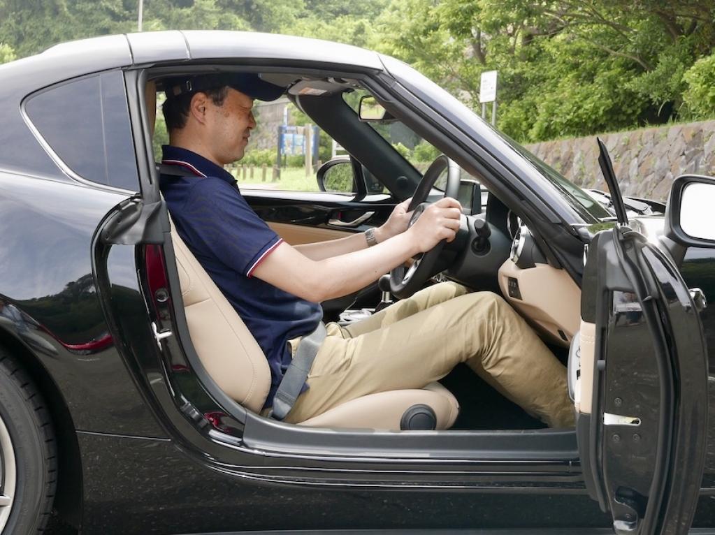 ドアの全開にはご注意を 実証実験 マツダ ロードスターrf 乗り込むシリーズ番外編 Motorfan 自動車情報サイト 新車 中古車 Carview