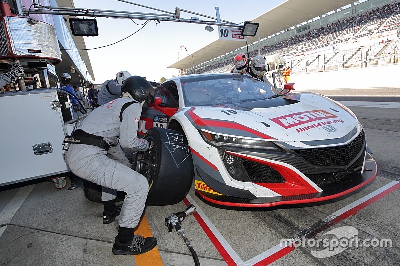 ホンダNSX GT3勢は惨敗、Honda Team MOTULの山本尚貴「純粋に海外勢と勝負できなかった」｜鈴鹿10H