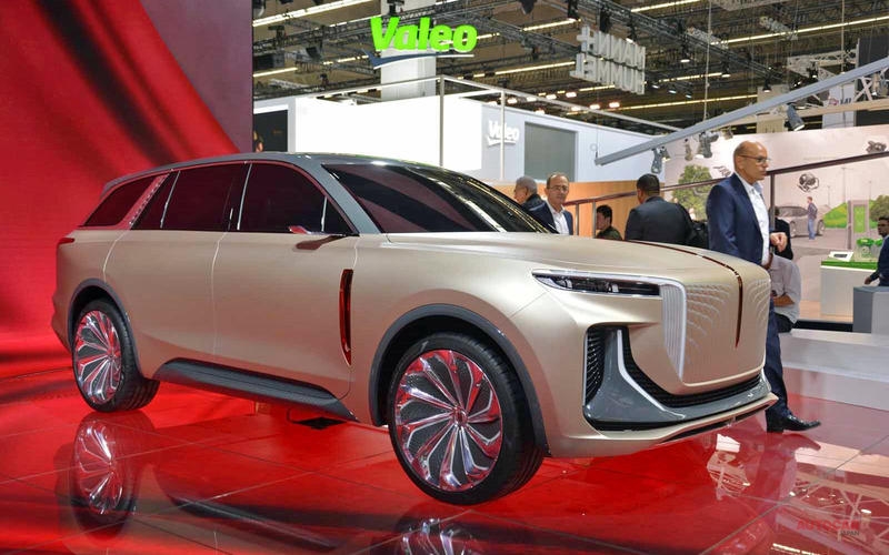 ロールス ロイス 中国で競争に直面 紅旗 ホンチー が高級車リーダーへ虎視眈々 Autocar Japan 自動車情報サイト 新車 中古車 Carview