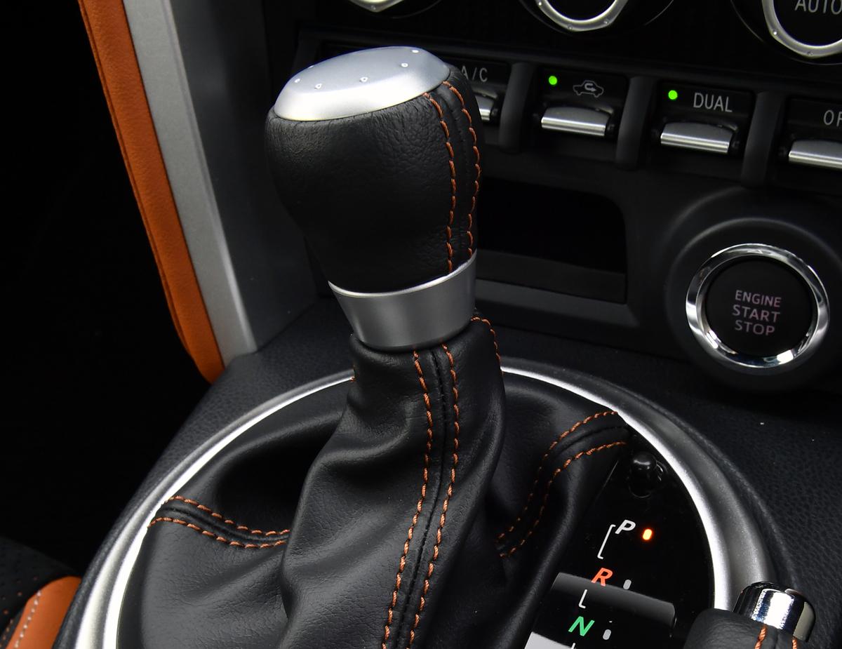 オートマ車は D レンジのまま信号待ちをしてもクルマの負担にならないのか Web Cartop 自動車情報サイト 新車 中古車 Carview