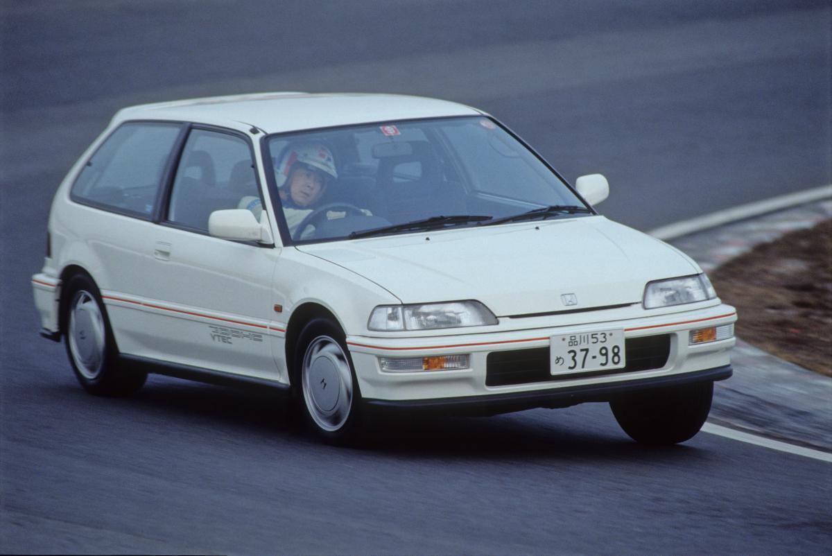 お金のない若者がこぞって腕を磨いた かつて走り屋たちに愛されたff国産スポーツ車13選 Web Cartop 自動車情報サイト 新車 中古車 Carview