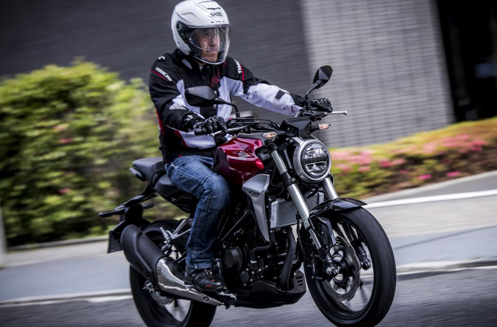 Cb250r緊急試乗 ライバルよりkg以上軽い だから27psでもメチャ速い Motorfan 自動車情報サイト 新車 中古車 Carview