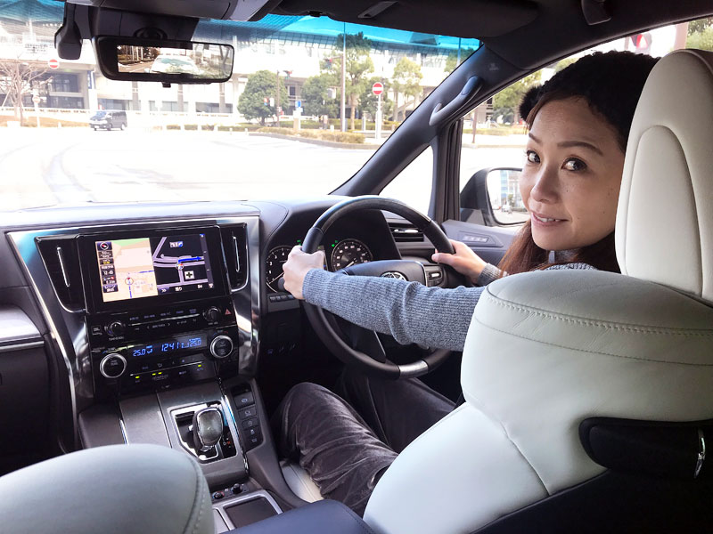 さらにインパクトが強くなった アルファード ヴェルファイア試乗 藤本えみり Emiri Fujimoto Auto Prove の写真 10ページ目 自動車情報サイト 新車 中古車 Carview