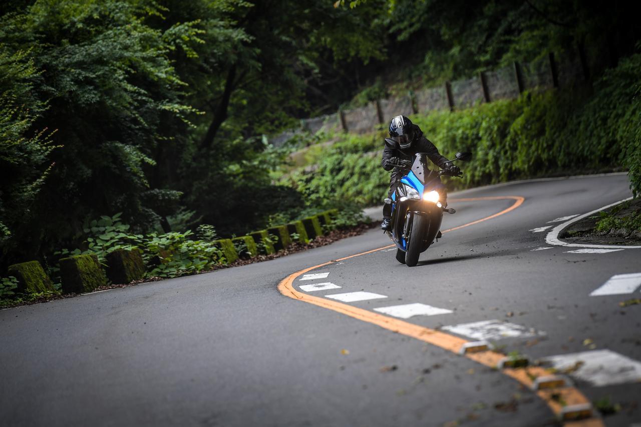 有名 峠 十番勝負 碓氷旧道 浅間編 連続10峠をスズキのバイクで駆け抜けろ Suzuki Gsx S1000f Webオートバイ 自動車情報サイト 新車 中古車 Carview